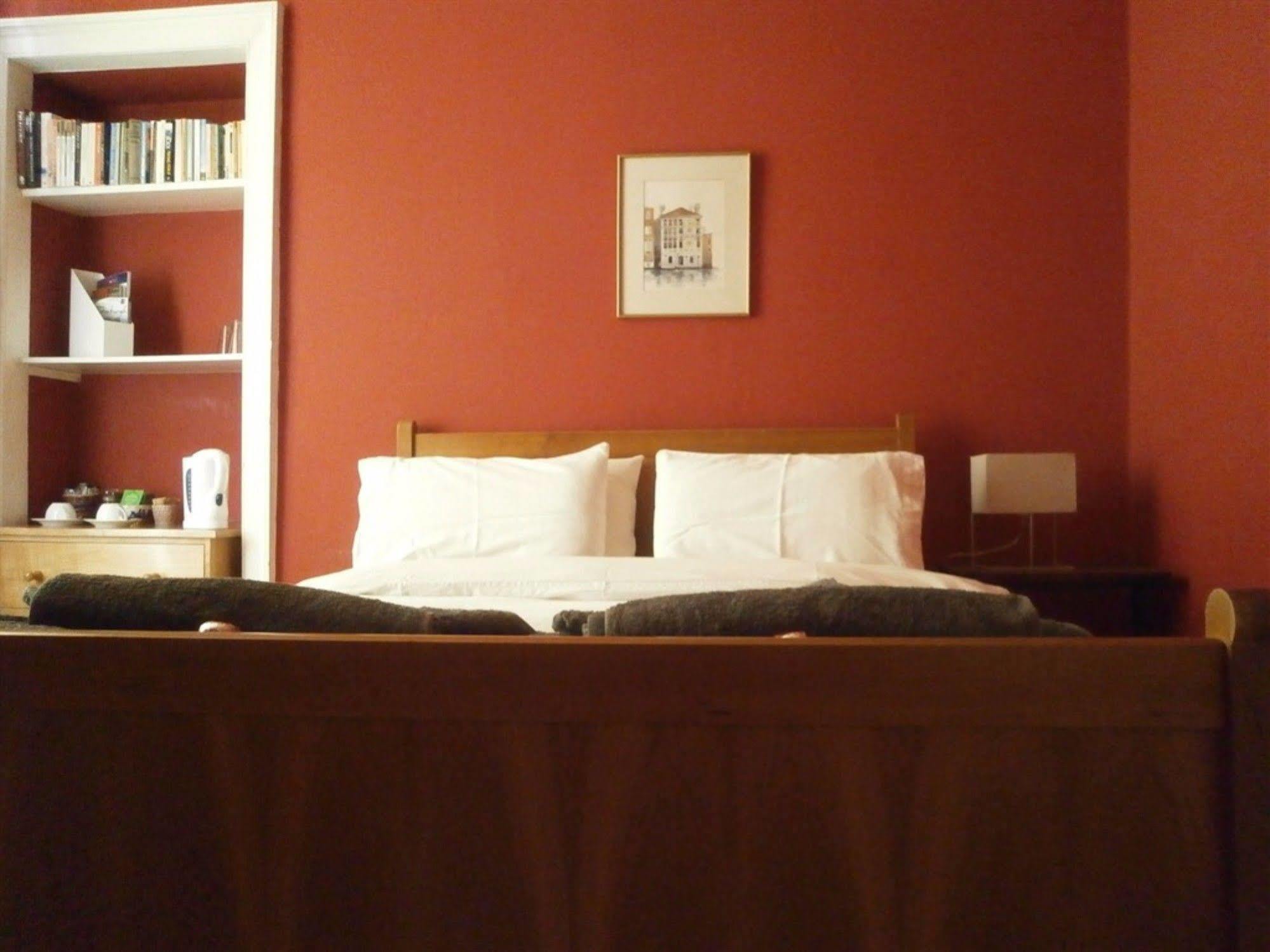 Winter Cherry Bed & Breakfast Edinburgh Dış mekan fotoğraf